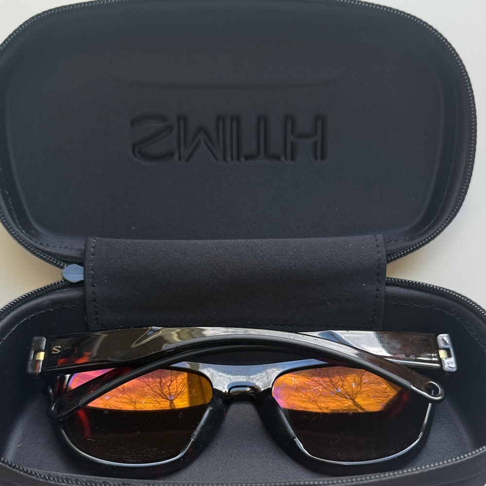 SMITH Tortoise Shell Sunglasses - image 7